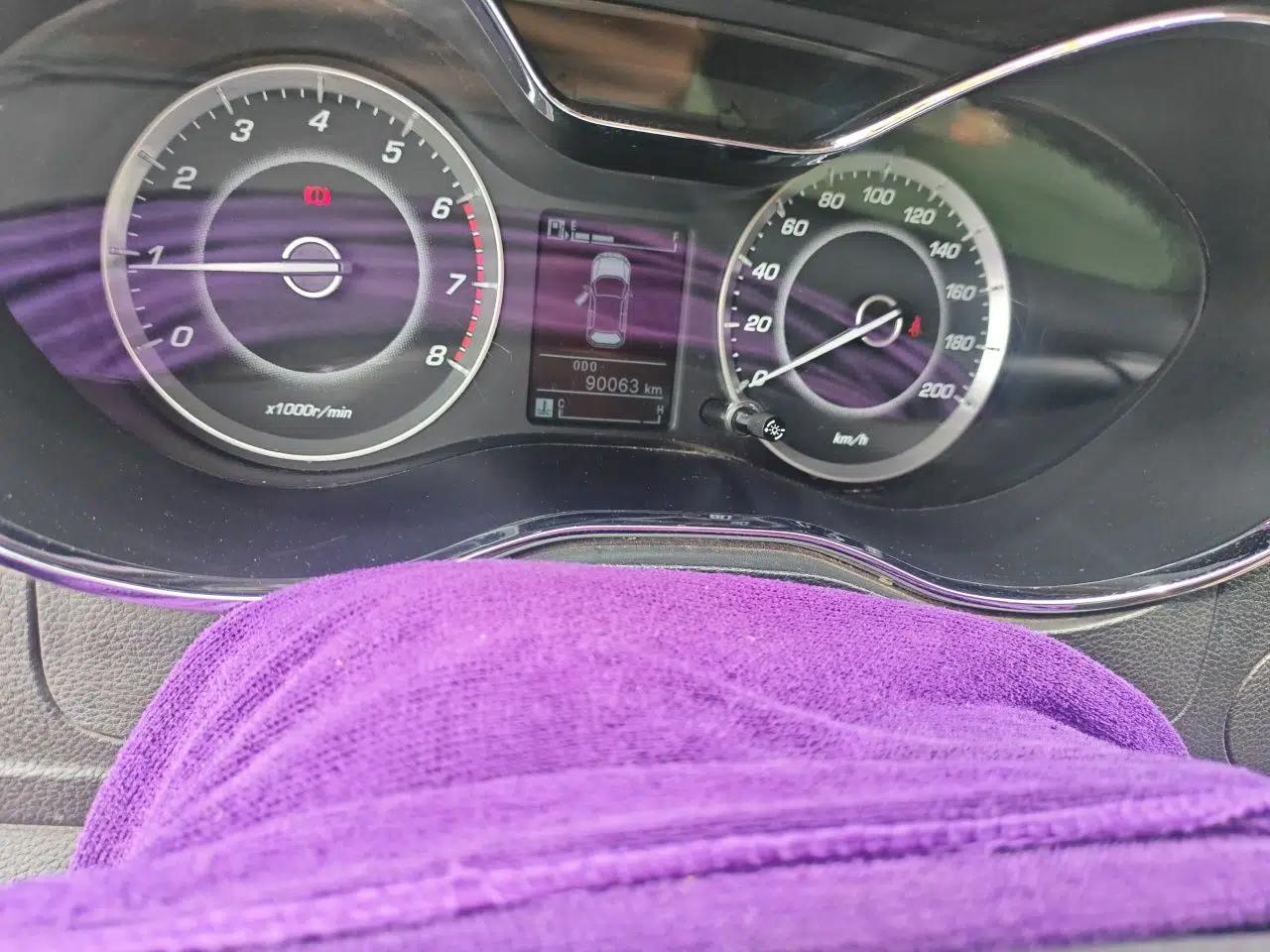 Baojun 560 2015 1.8L Manual Elite Edition — миниатюра 12