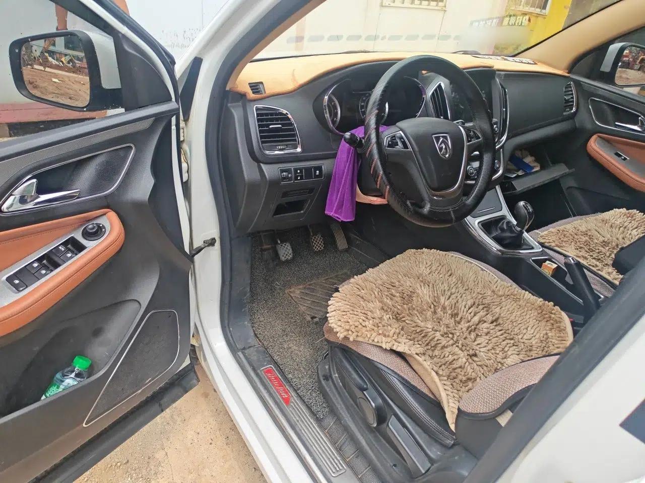 Baojun 560 2015 1.8L Manual Elite Edition — миниатюра 16