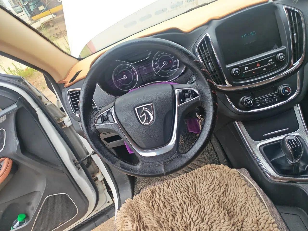 Baojun 560 2015 1.8L Manual Elite Edition — миниатюра 10