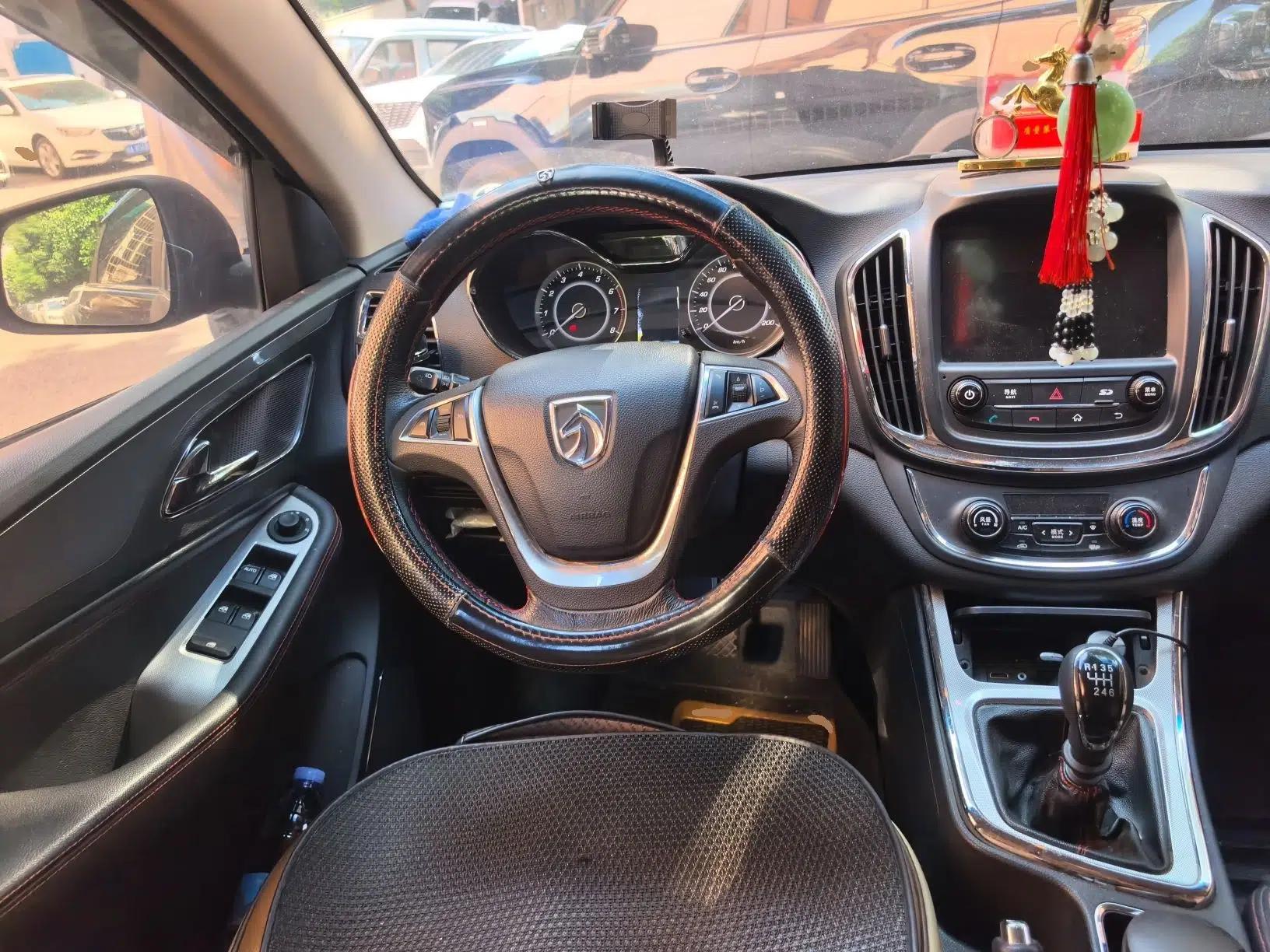 Baojun 560 2016 1.5T Manual Luxury Model — миниатюра 10