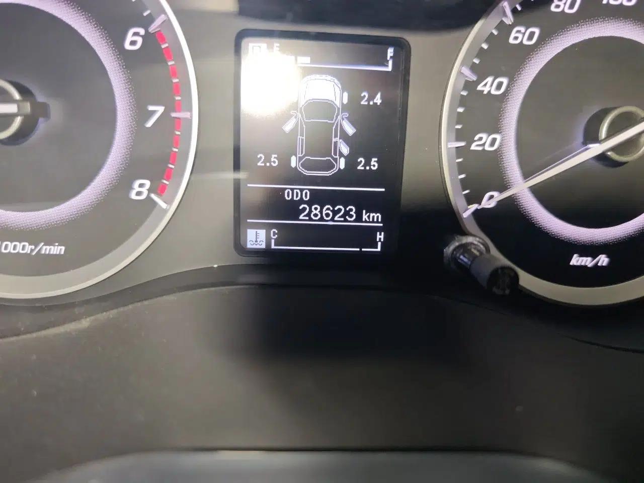 Baojun 560 2017 Rhythmic Edition 1.5T Manual Premium Model — миниатюра 12