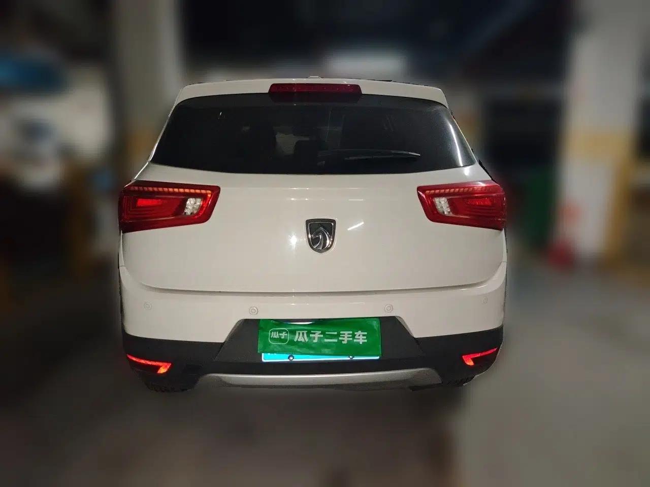 Baojun 560 2017 Rhythmic Edition 1.5T Manual Premium Model — миниатюра 5