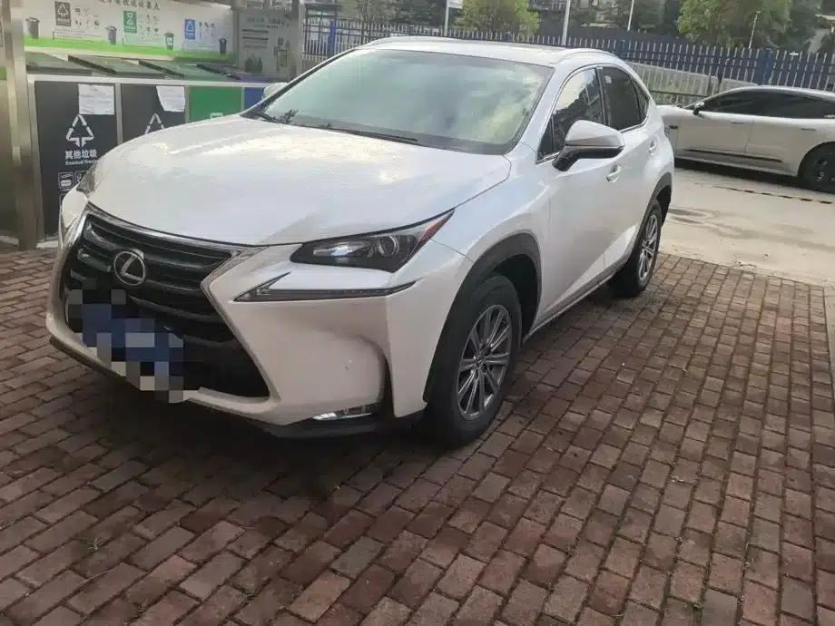 Lexus NX 2016 200 AWD Sport Edition — миниатюра 1