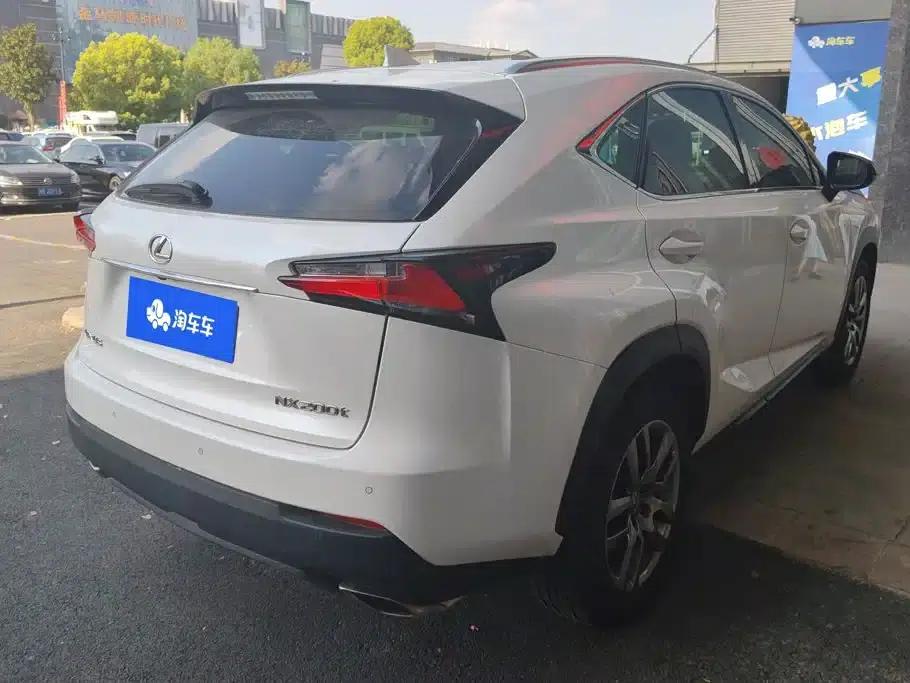 Lexus NX 2015 200t AWD Sport Edition — миниатюра 3
