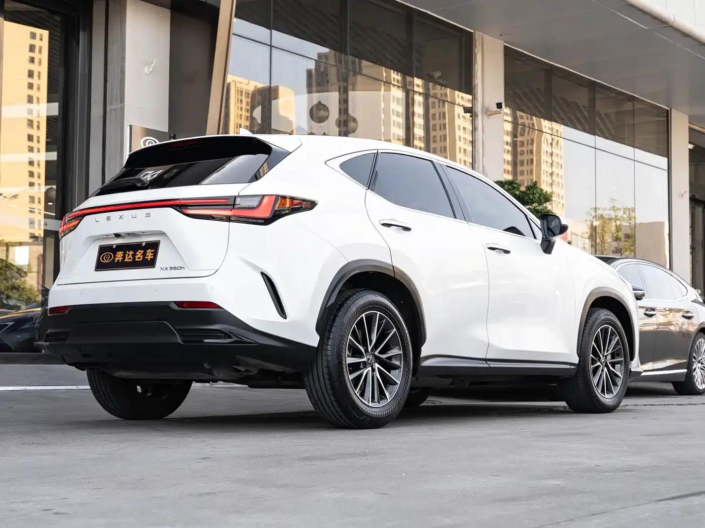 Lexus NX 2022 350h FWD Elite Edition — миниатюра 3