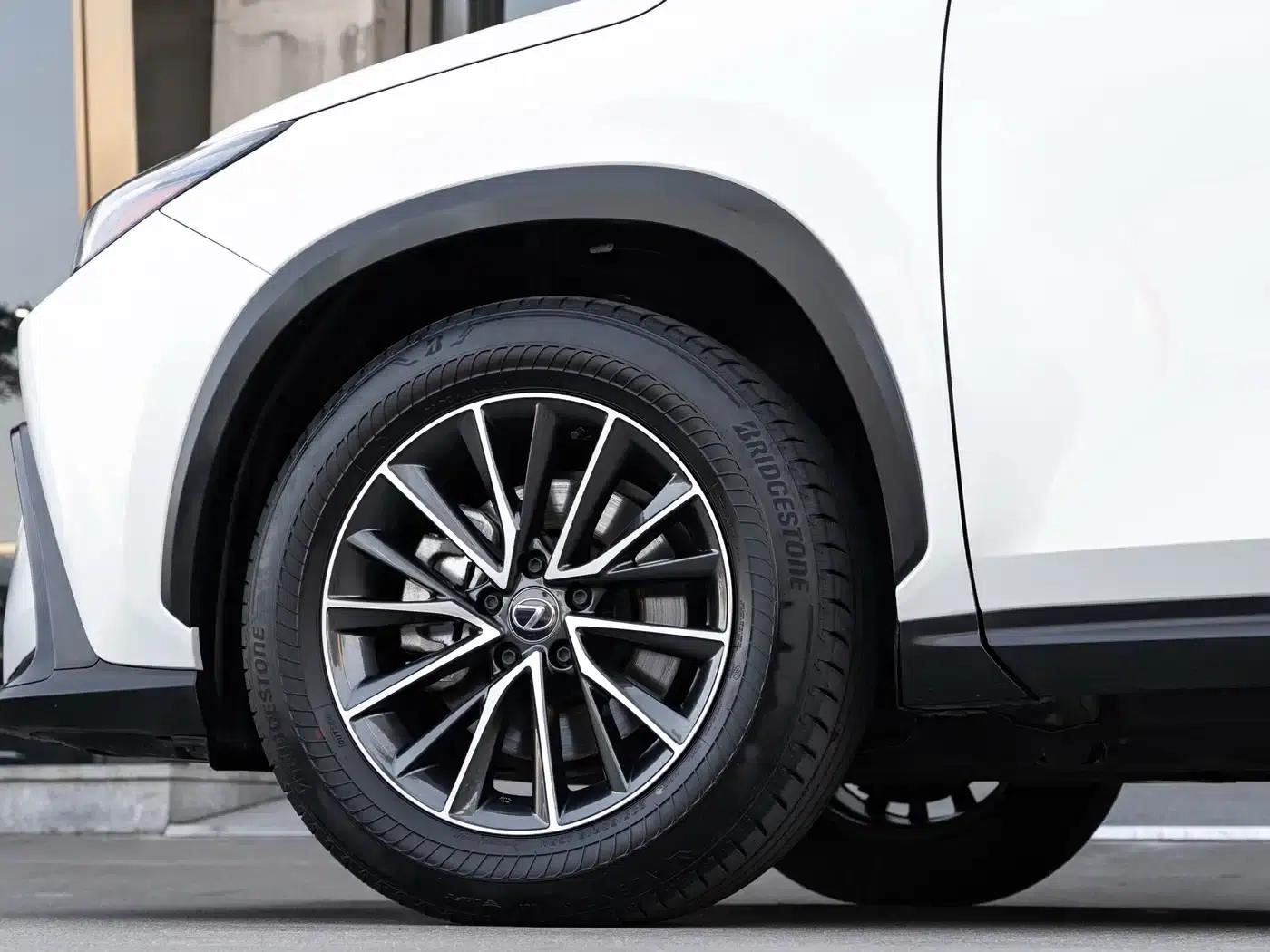 Lexus NX 2022 350h FWD Elite Edition — миниатюра 8