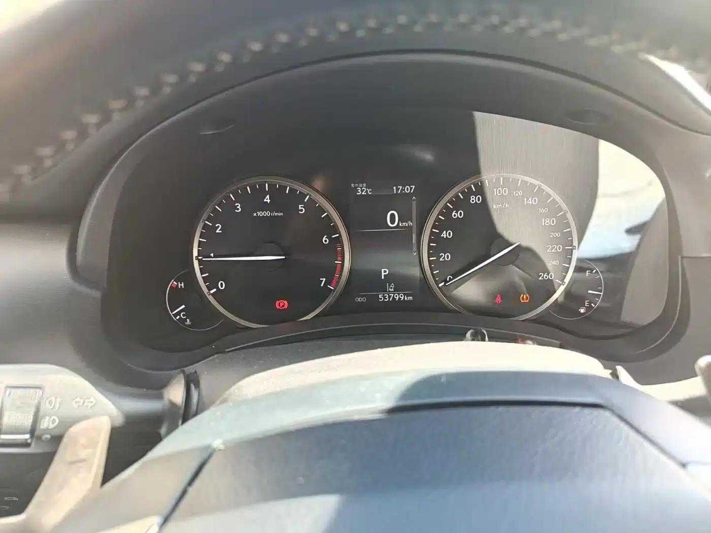 Lexus NX 2020 200 AWD Sport Edition (China V Emission Standard) — миниатюра 8