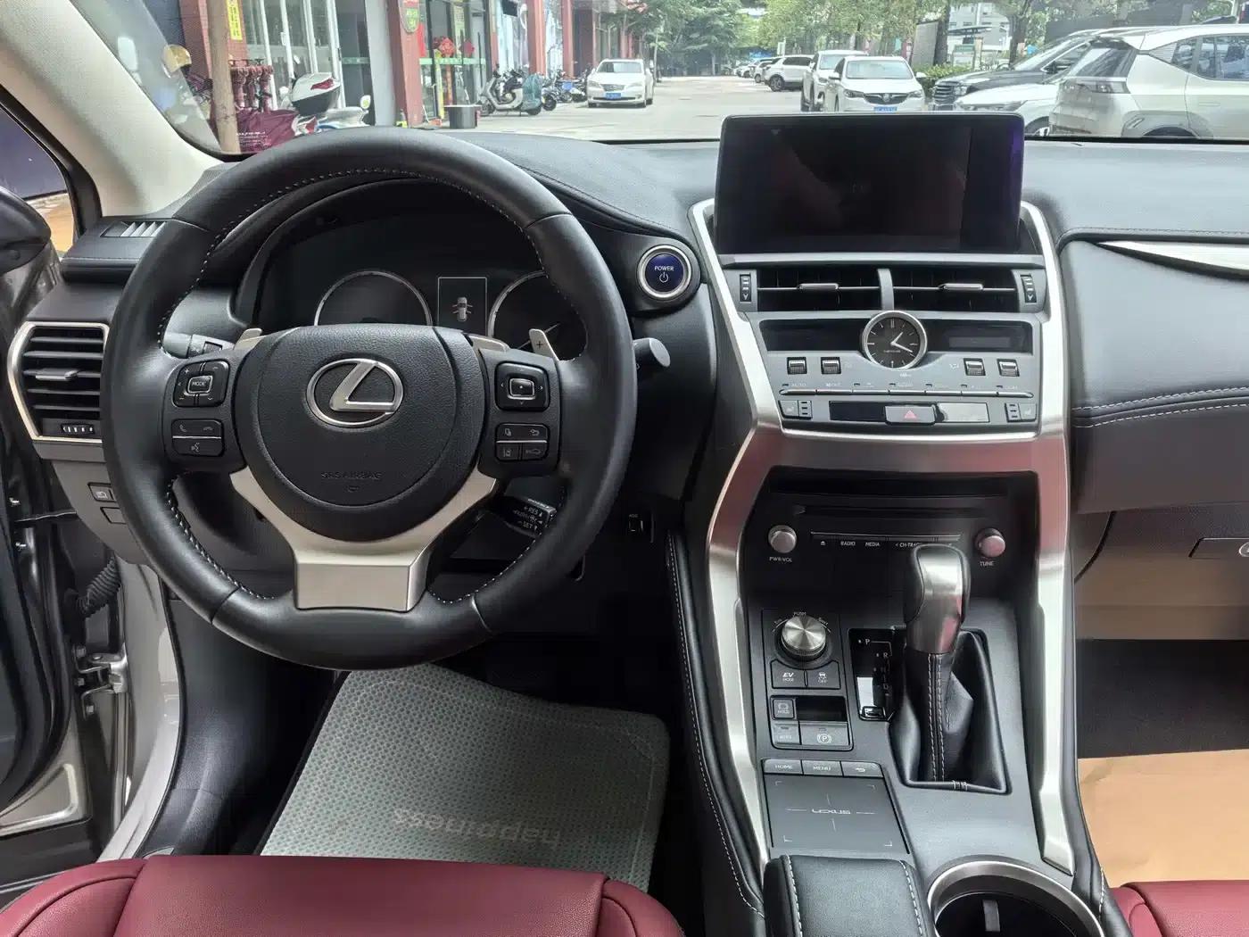Lexus NX 2020 300h FWD Sport Edition (China VI Emission Standard) — миниатюра 14