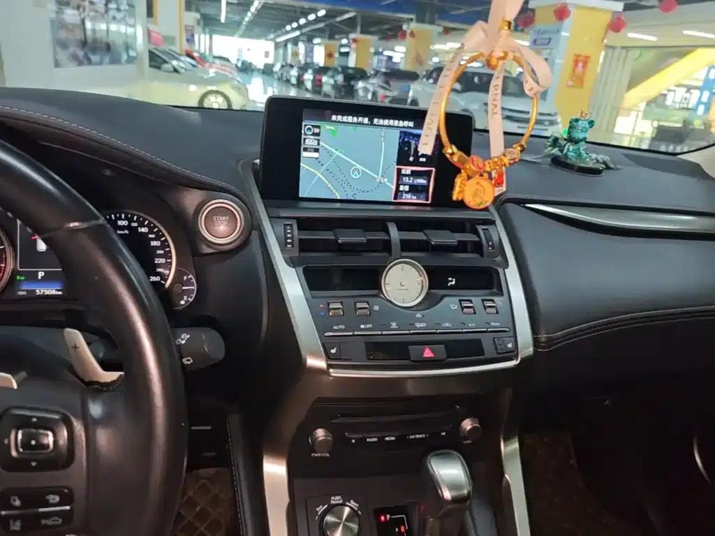 Lexus NX 2020 200 AWD Sport Edition (China VI Emission Standard) — миниатюра 13