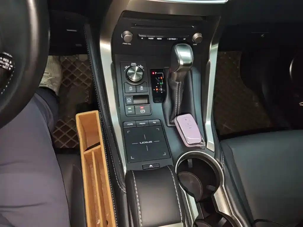 Lexus NX 2020 200 AWD Sport Edition (China VI Emission Standard) — миниатюра 14