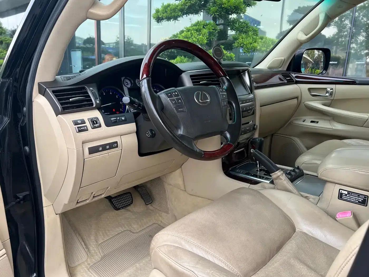Lexus LX 2009 570 — миниатюра 2
