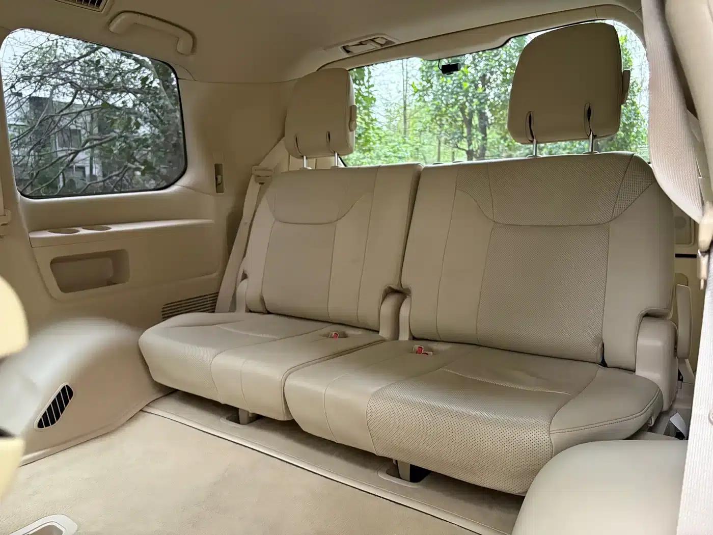 2016 Lexus LX 570 Premium Luxury Edition — миниатюра 11