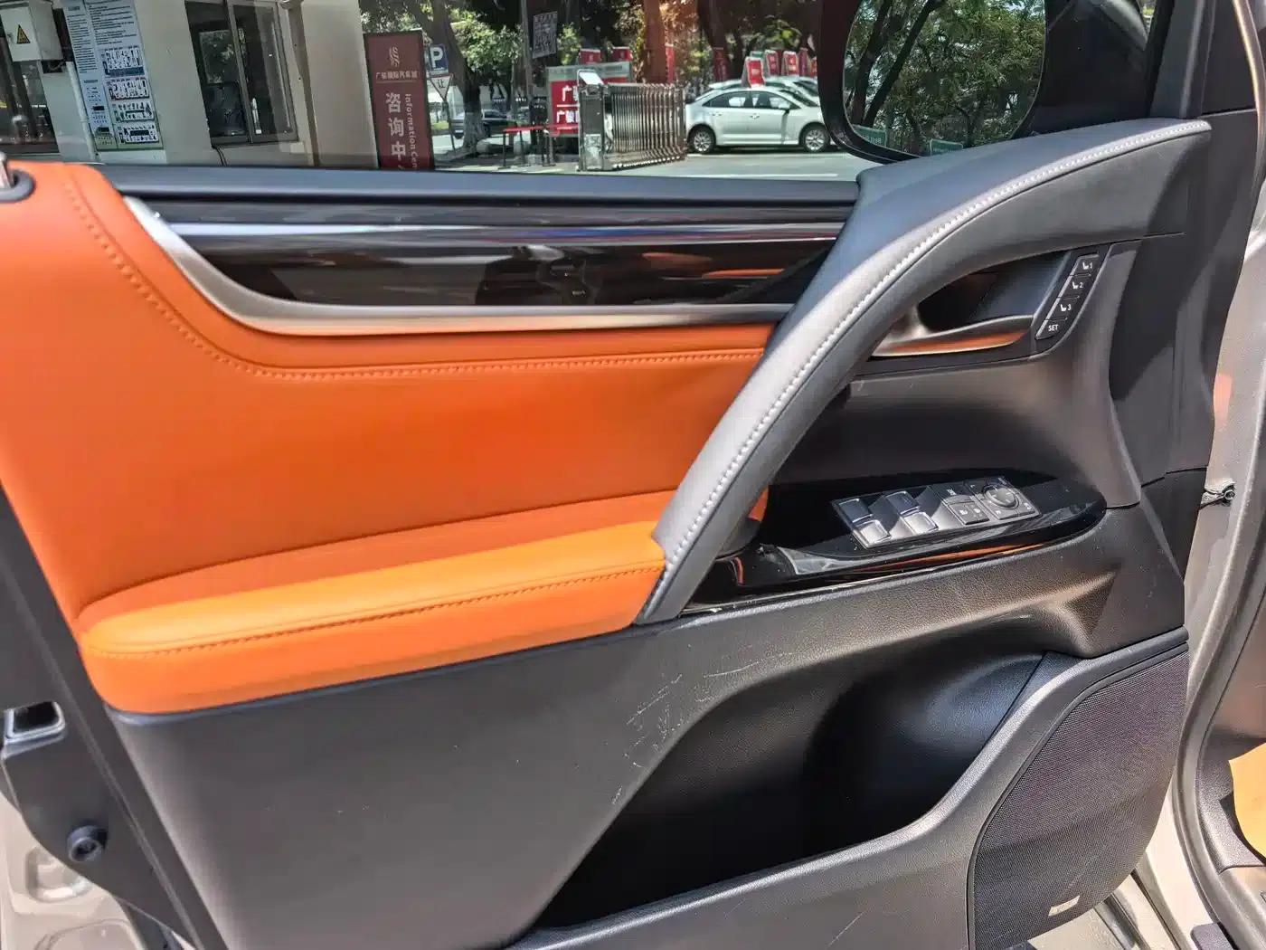 Lexus LX 2019 570 Dynamic Luxury Edition — миниатюра 11
