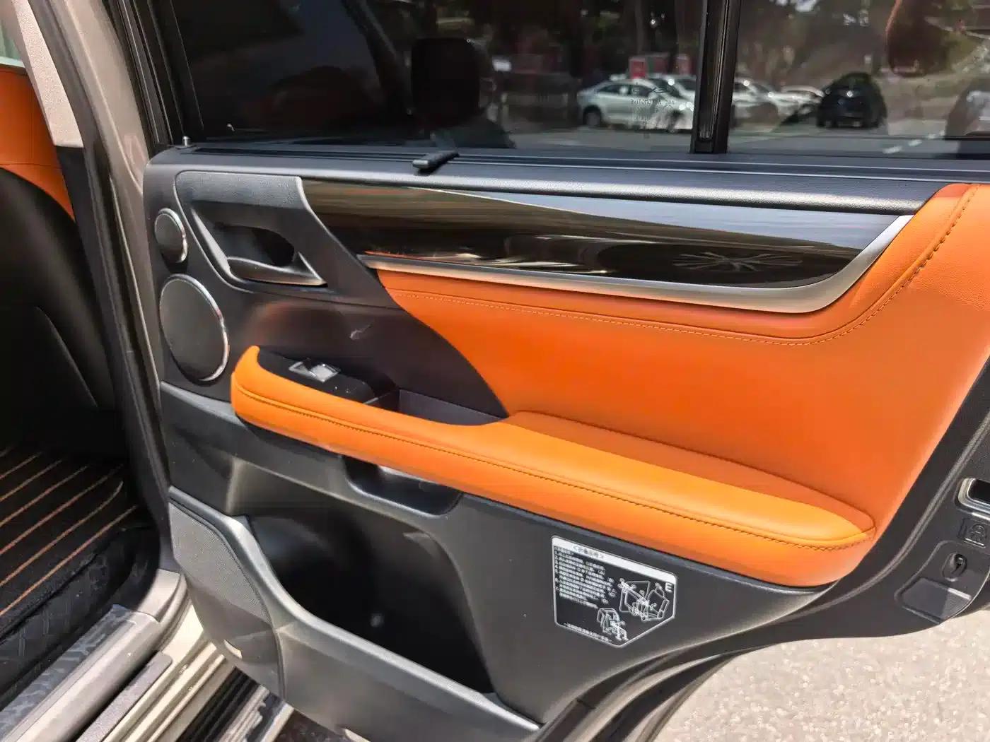 Lexus LX 2019 570 Dynamic Luxury Edition — миниатюра 14