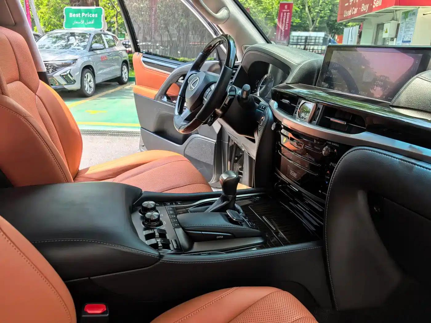 Lexus LX 2019 570 Dynamic Luxury Edition — миниатюра 18