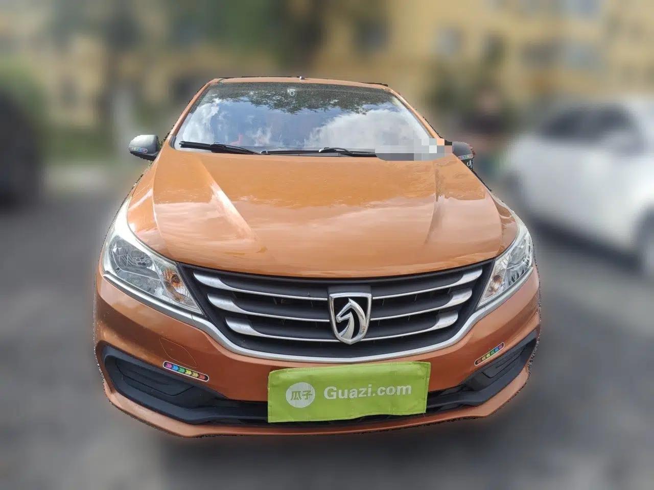 Baojun 310 2016 1.2L Manual Value Edition — миниатюра 2