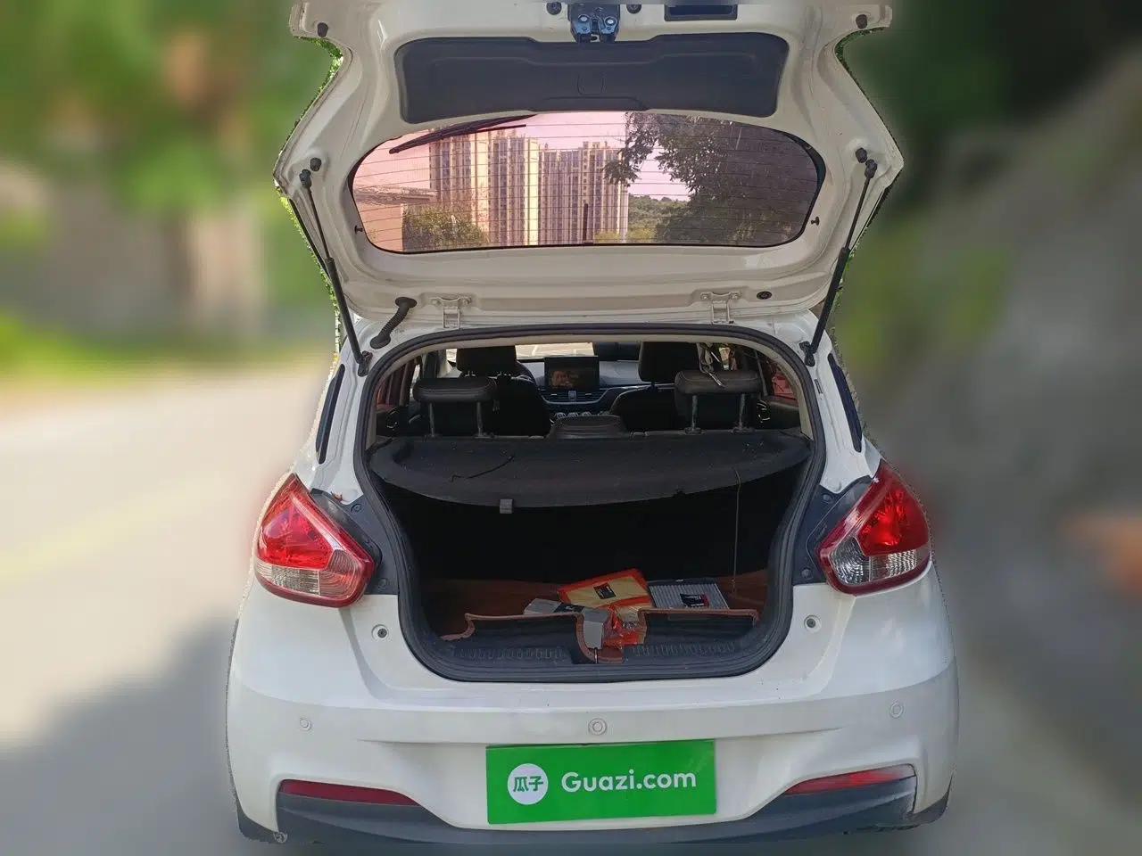 Baojun 310 2016 1.2L Manual Luxury Model — миниатюра 19