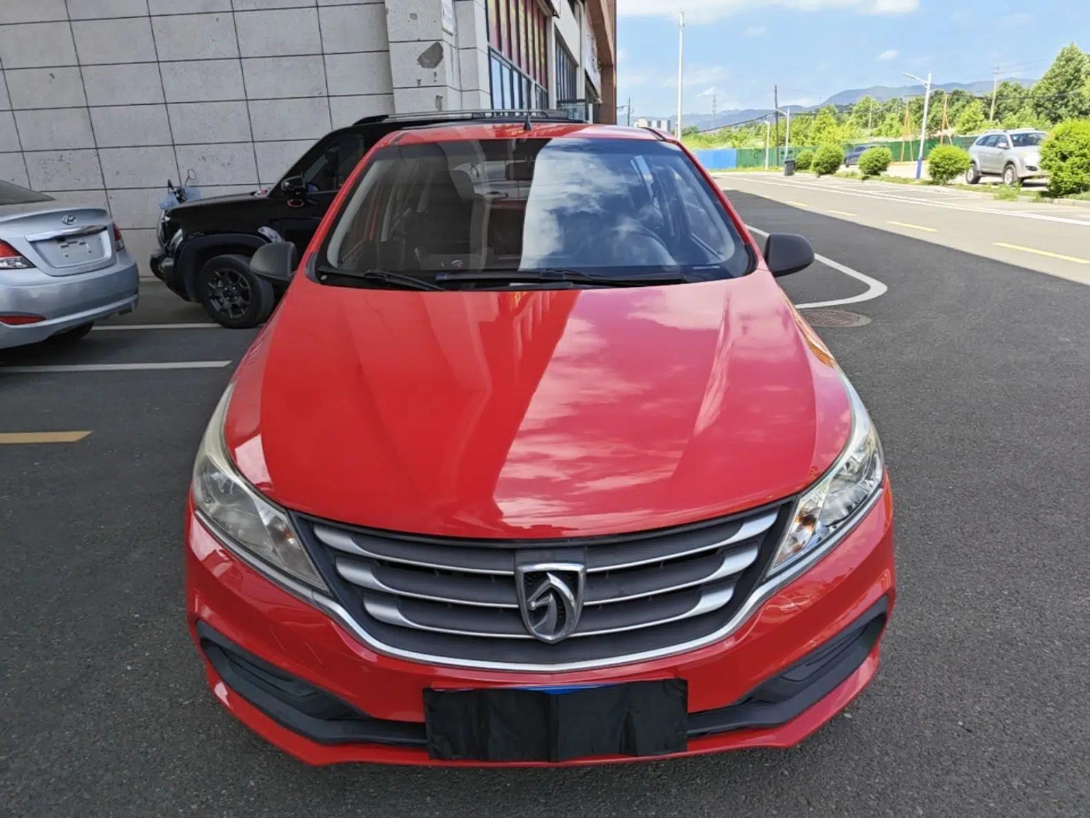 Baojun 310 2016 1.2L Manual Value Edition — миниатюра 2