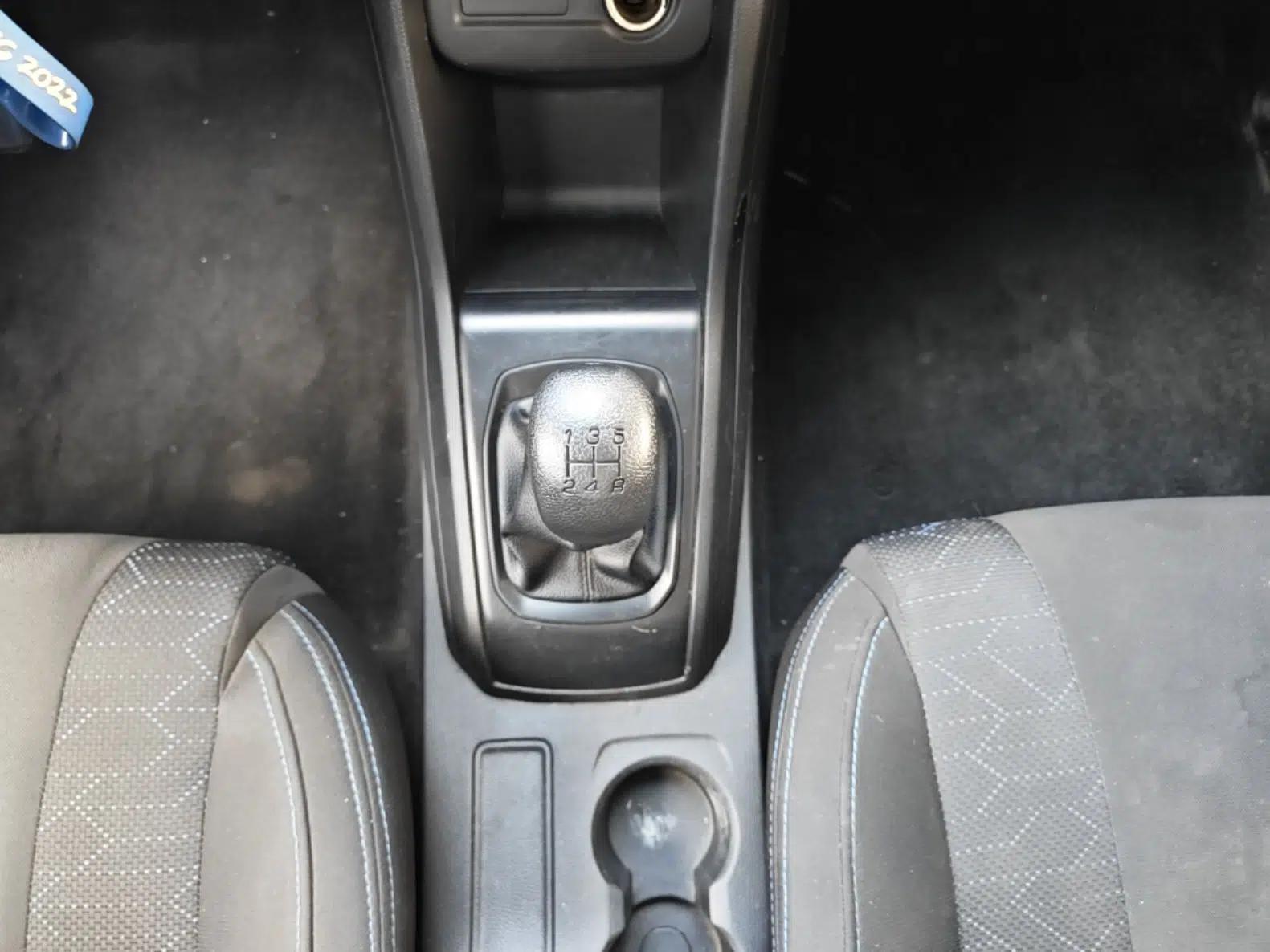 Baojun 310 2016 1.2L Manual Value Edition — миниатюра 16