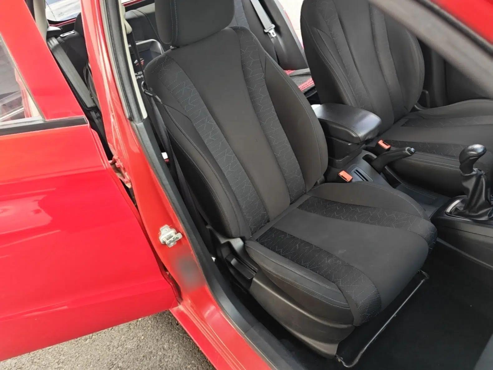 Baojun 310 2016 1.2L Manual Value Edition — миниатюра 19