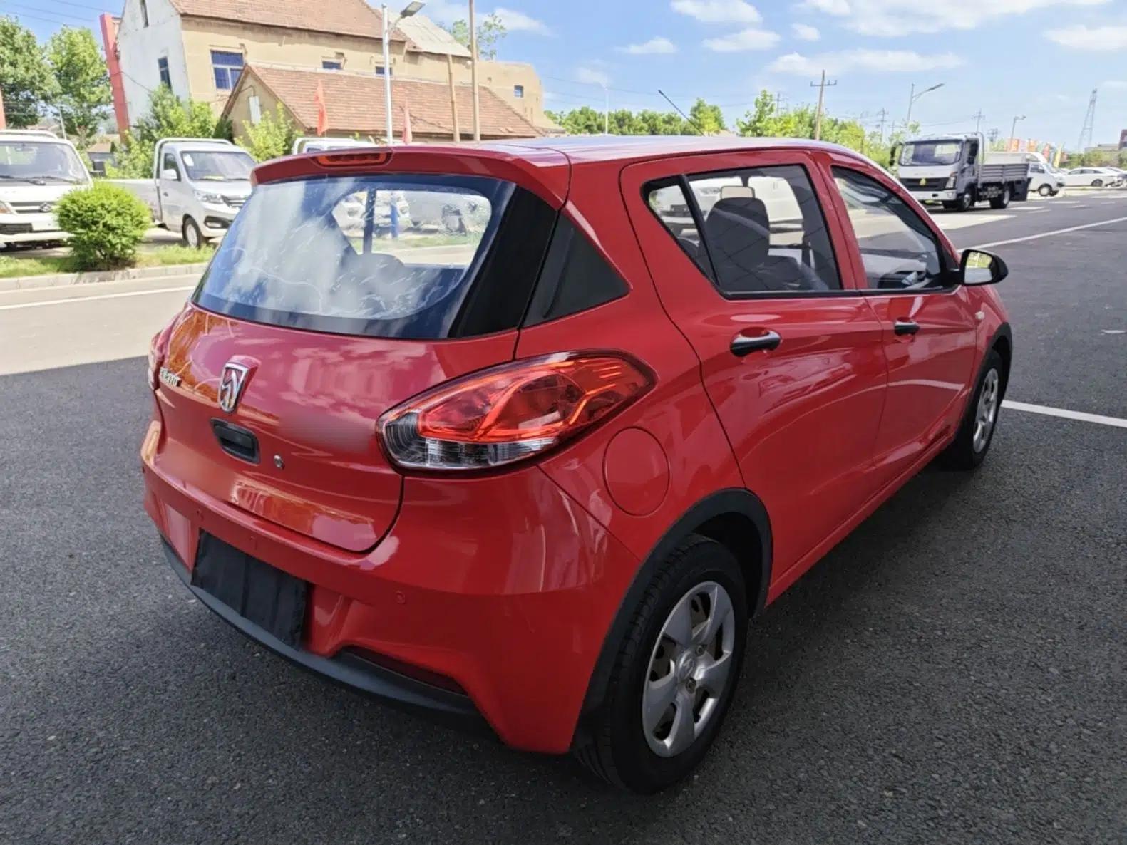 Baojun 310 2016 1.2L Manual Value Edition — миниатюра 6