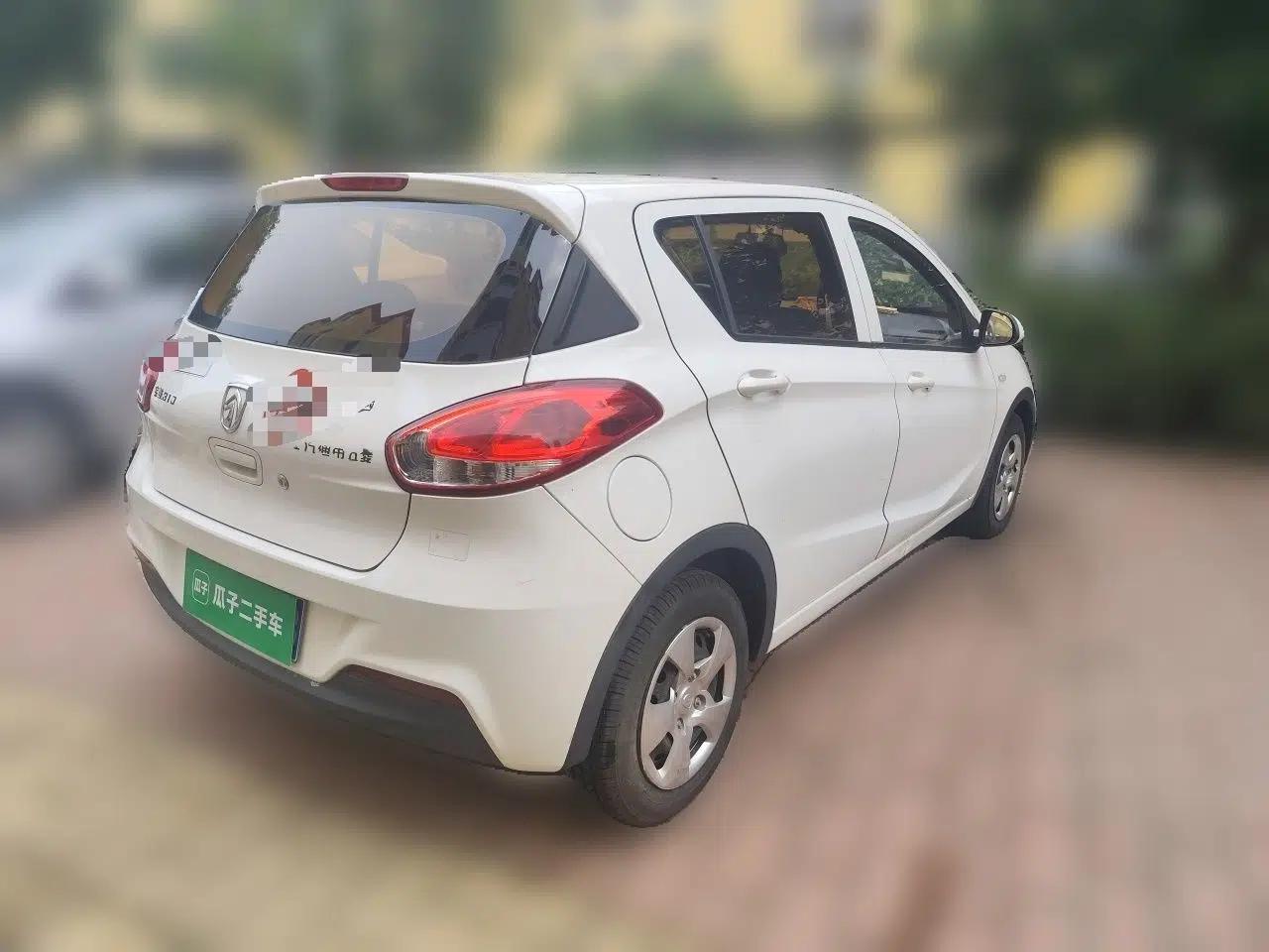 Baojun 310 2016 1.2L manual Comfort trim level — миниатюра 6
