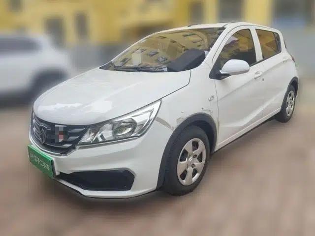 Baojun 310 2016 1.2L manual Comfort trim level