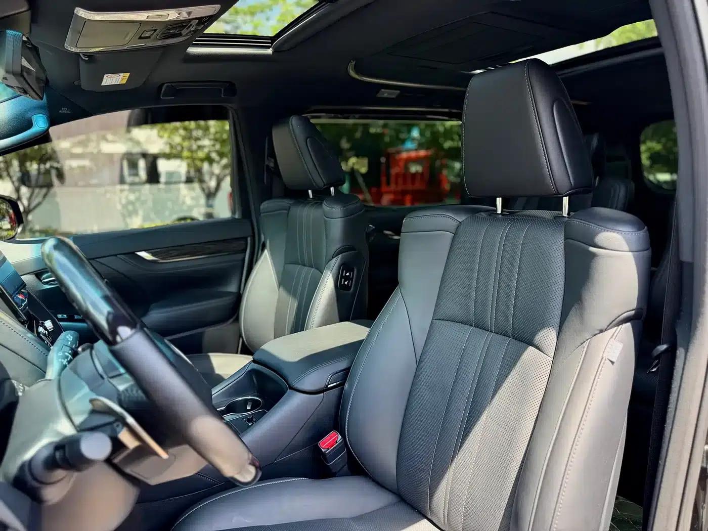 Lexus LM 2020 300h 7-Seat Elegant Edition — миниатюра 12