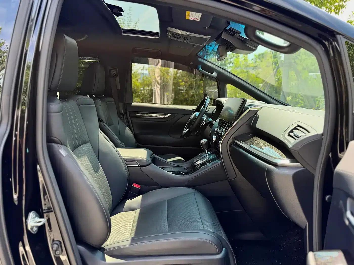 Lexus LM 2020 300h 7-Seat Elegant Edition — миниатюра 17