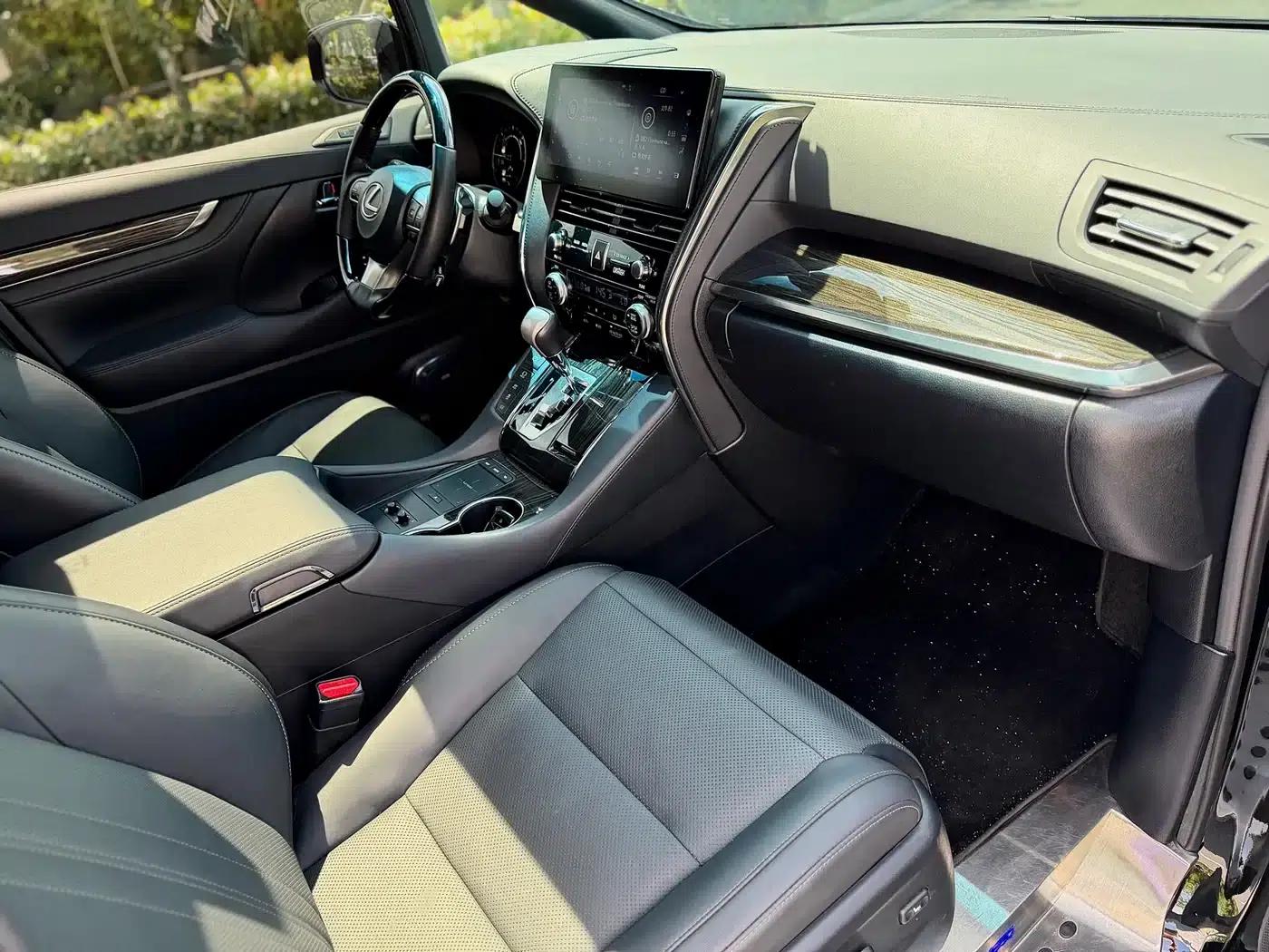 Lexus LM 2020 300h 7-Seat Elegant Edition — миниатюра 18