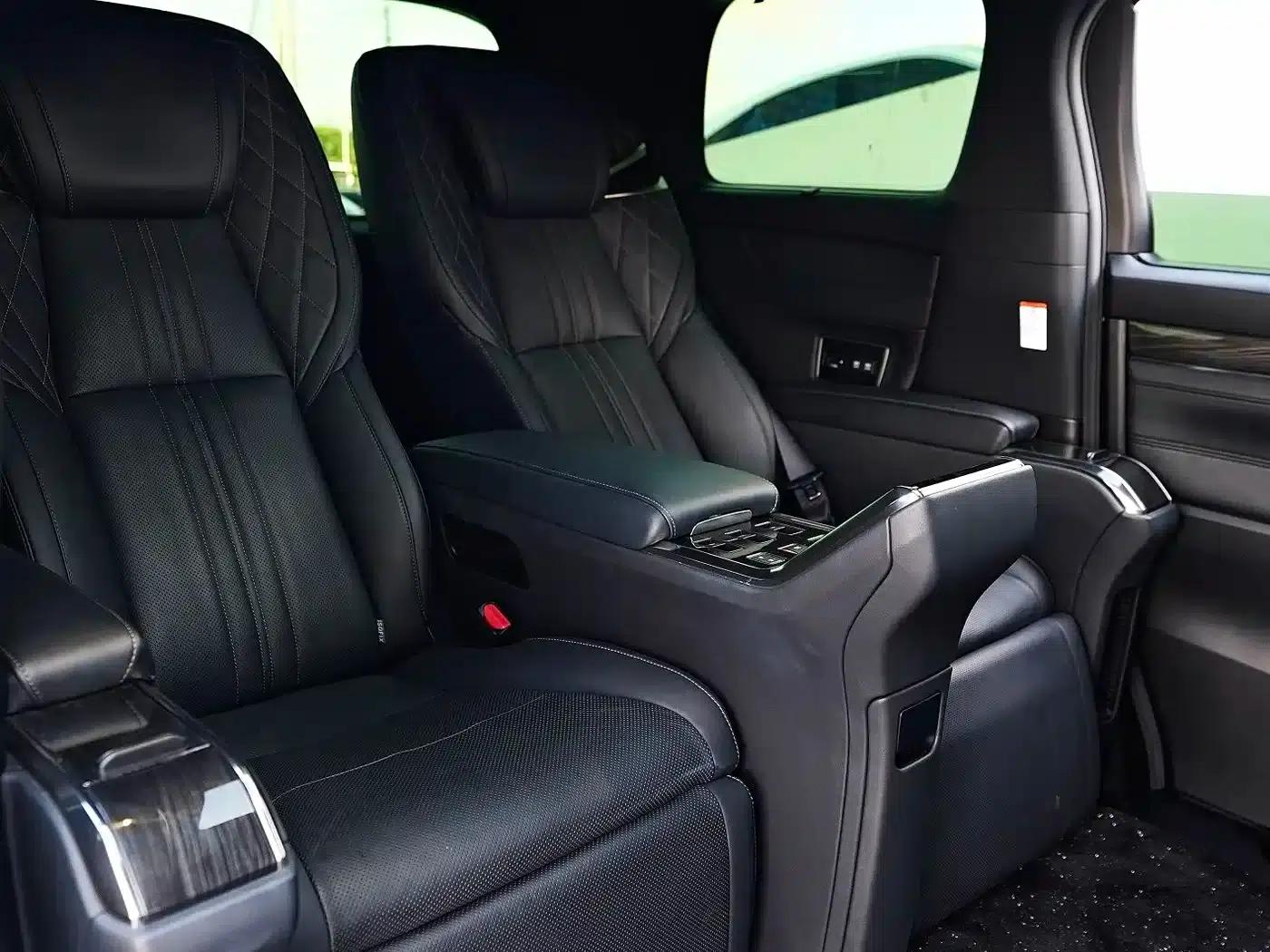 Lexus LM 2020 300h Four-Seat Executive Edition — миниатюра 7