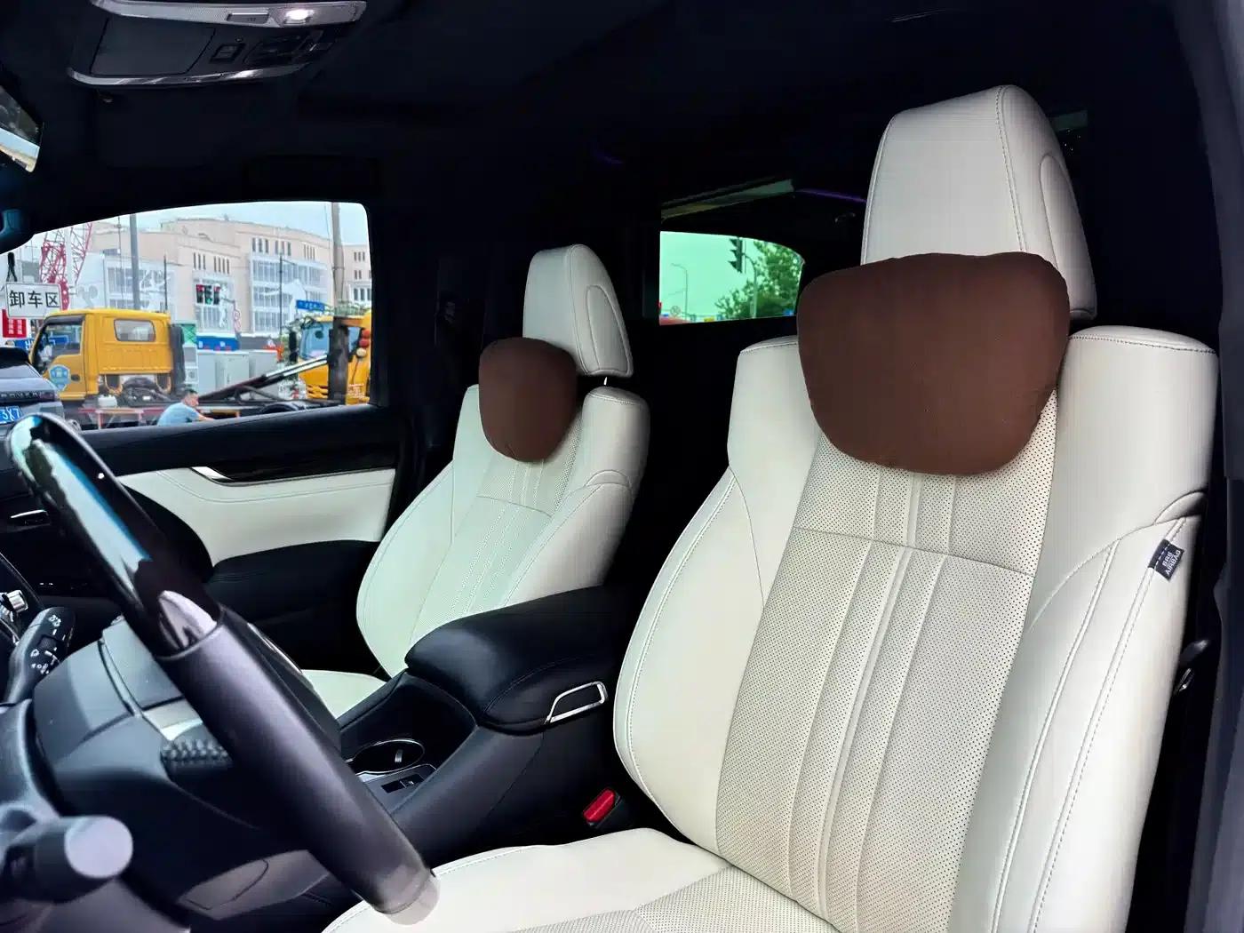 Lexus LM 2020 300h Four-Seat Executive Edition — миниатюра 9