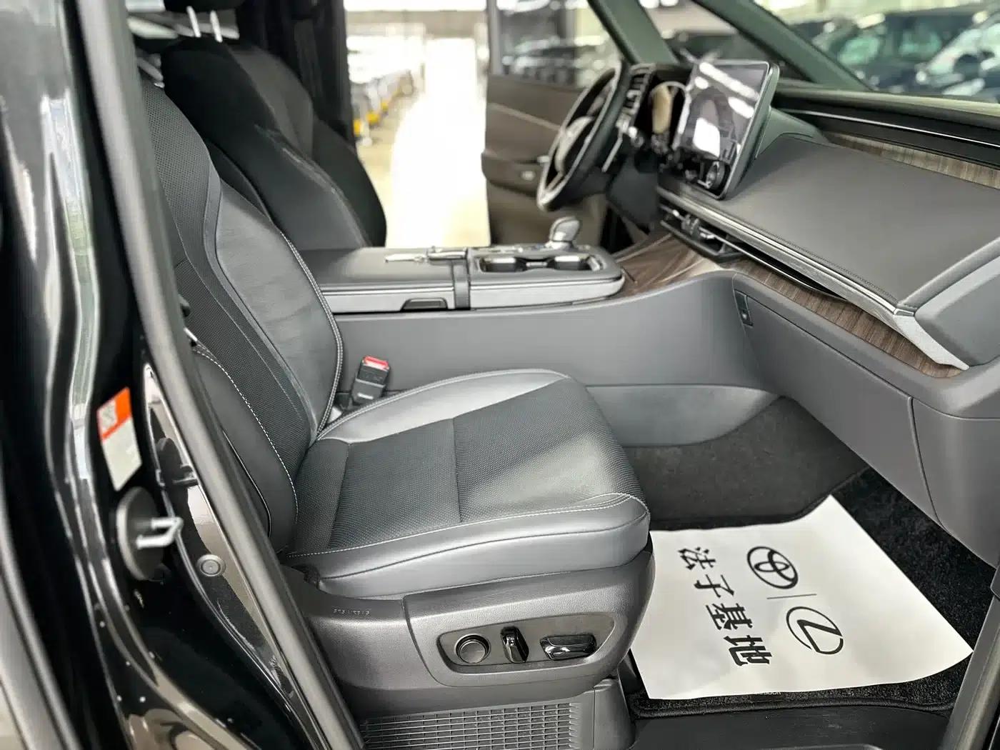 Lexus LM 2023 350h 7-Seat Elegant Edition — миниатюра 19