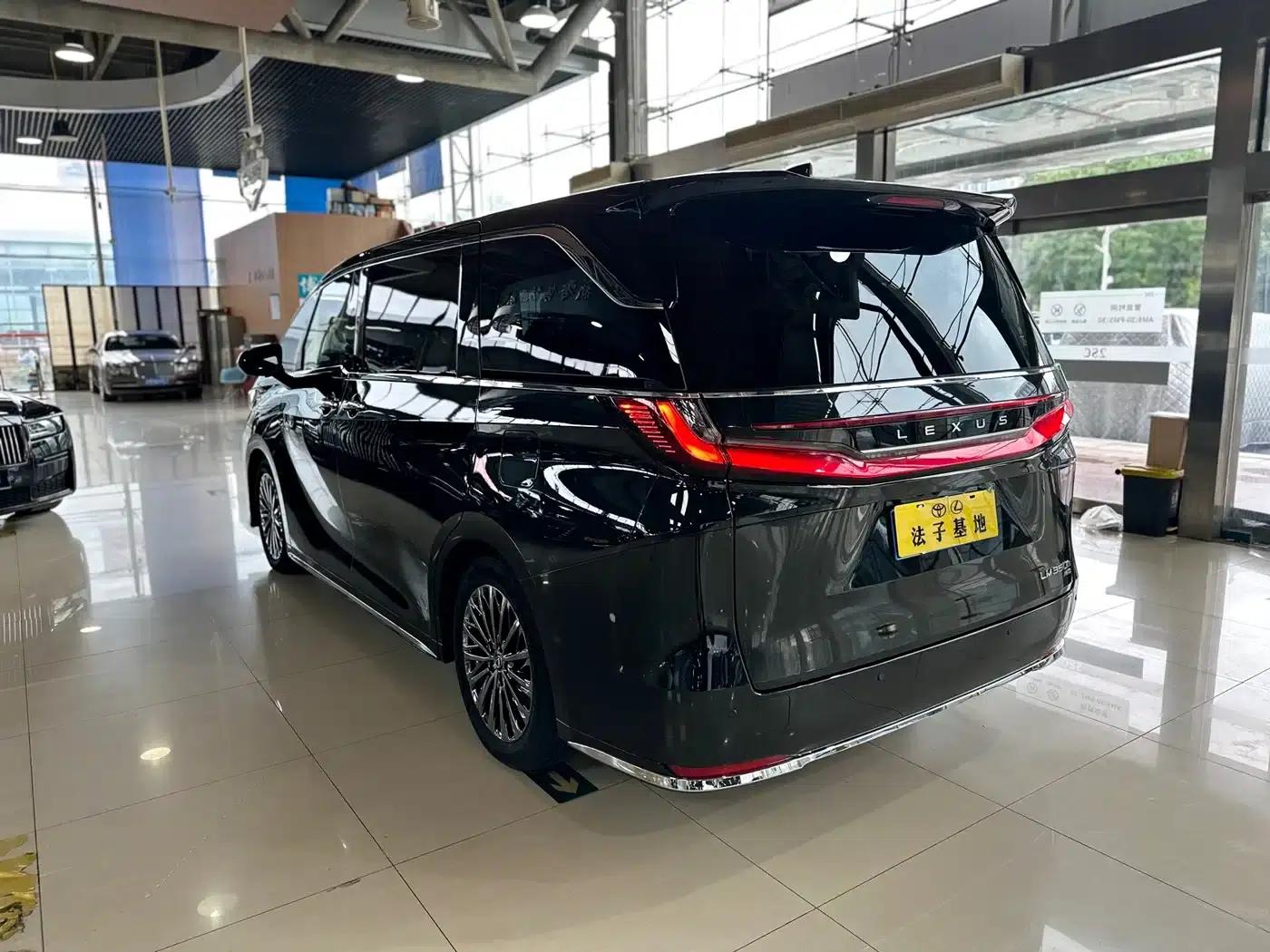 Lexus LM 2023 350h 7-Seat Elegant Edition — миниатюра 24