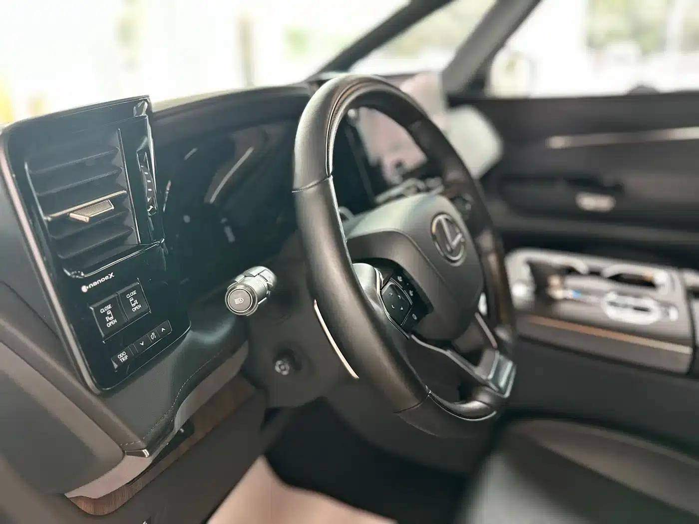 Lexus LM 2023 350h 7-Seat Elegant Edition — миниатюра 9