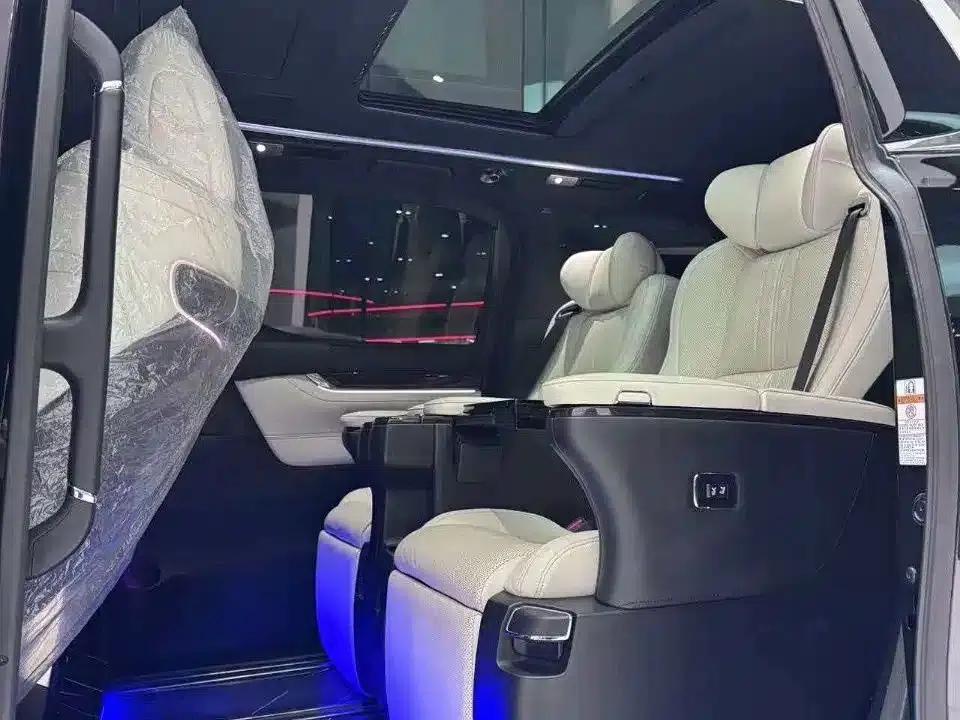 Lexus LM 2020 300h 7-Seat Elegant Edition — миниатюра 13