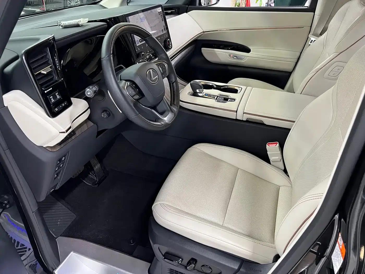 Lexus LM 2023 500h Six-Seat Premium Edition — миниатюра 20