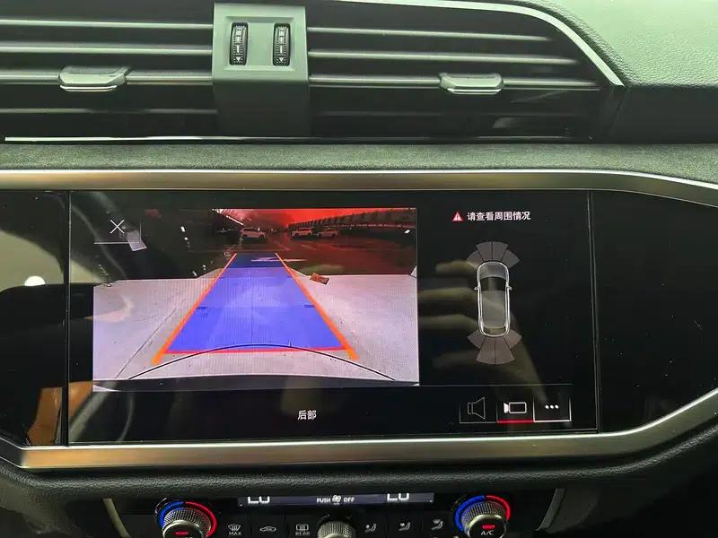 Audi Q3 Sportback 2023 35 TFSI Progressive — миниатюра 13