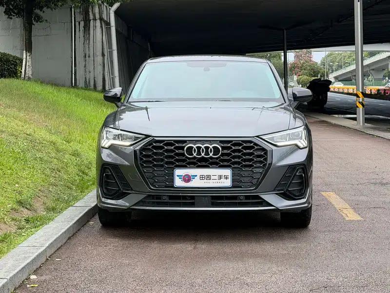 Audi Q3 Sportback 2022 40 TFSI Fashion Edition — миниатюра 2