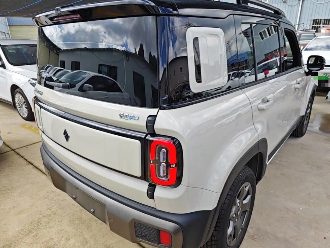 Baojun Spark EUV 2026 301km Flagship Edition — миниатюра 6