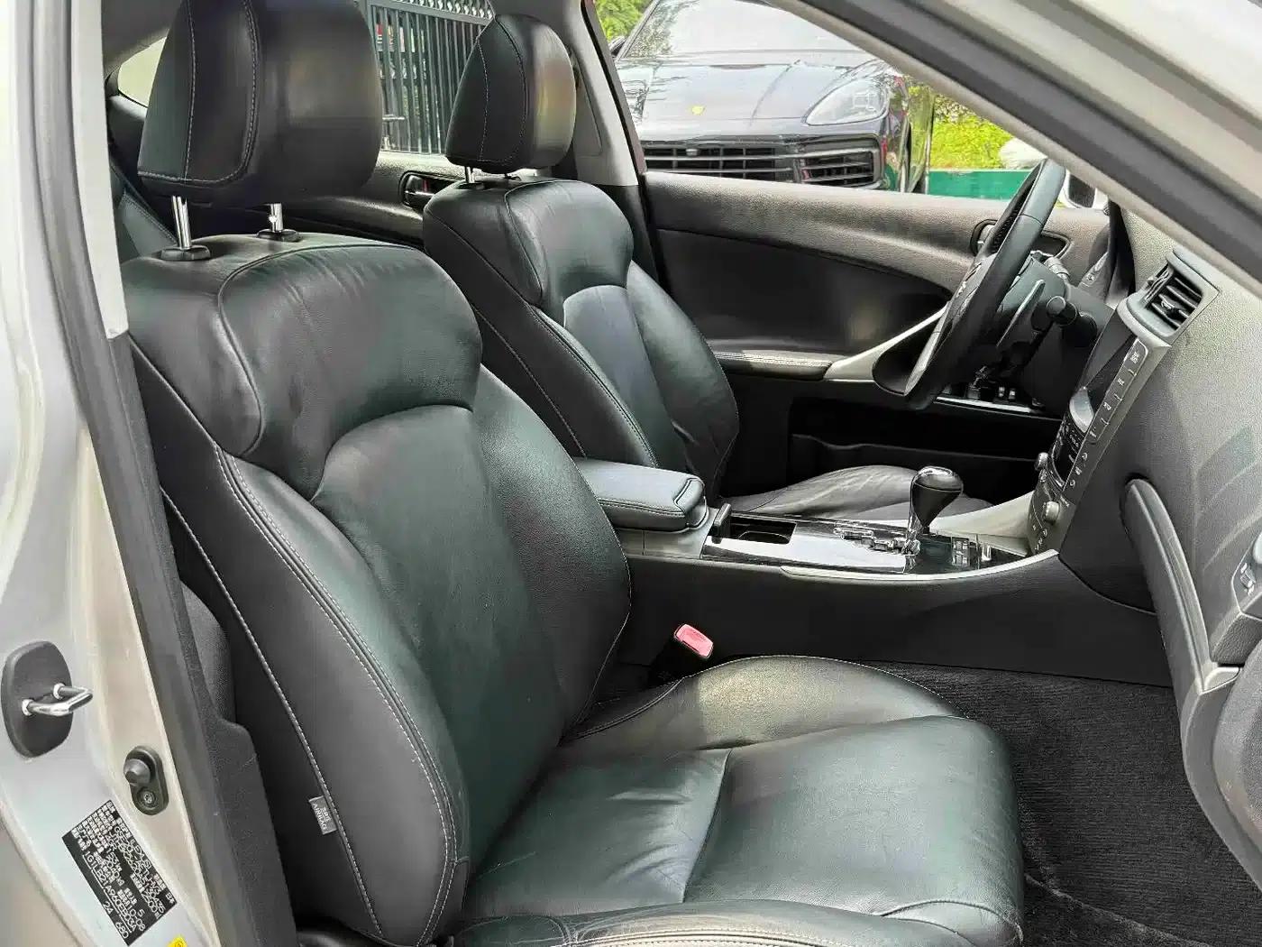 Lexus IS 2011 250 Dynamic Edition — миниатюра 14