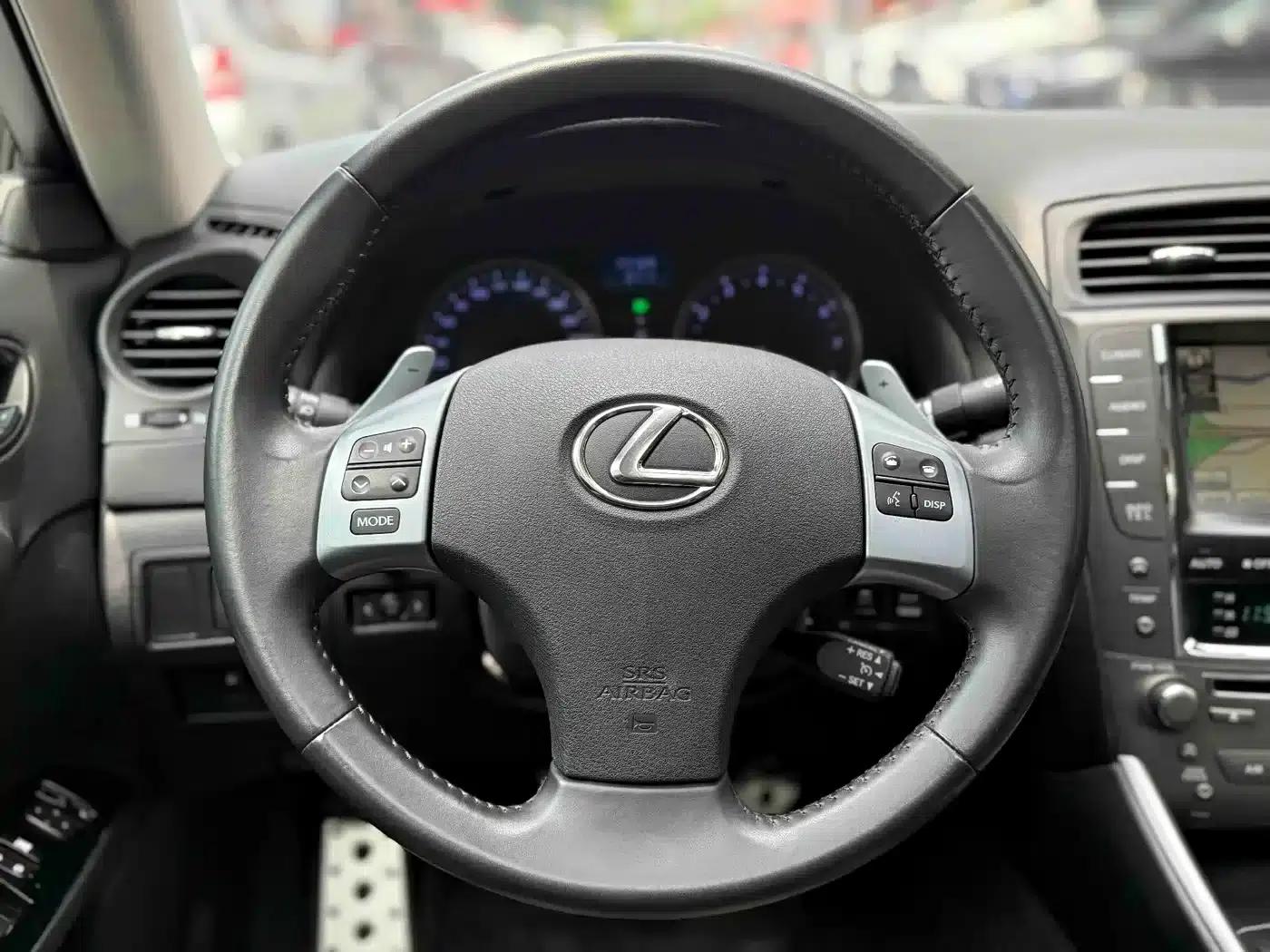 Lexus IS 2011 250 Dynamic Edition — миниатюра 17