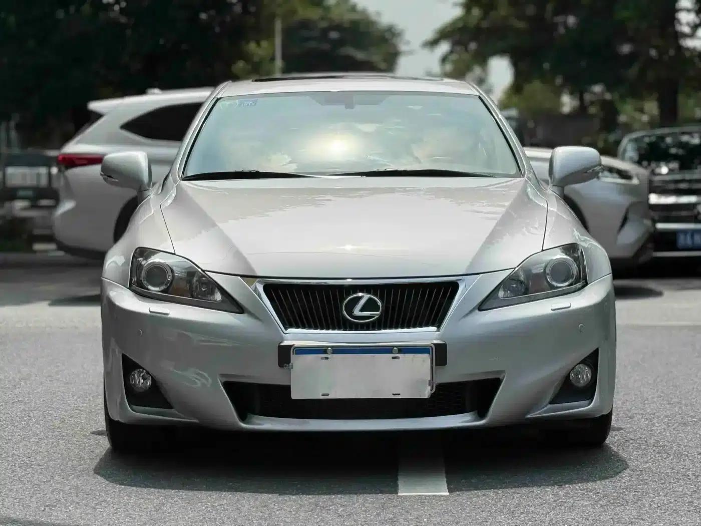 Lexus IS 2011 250 Dynamic Edition — миниатюра 3