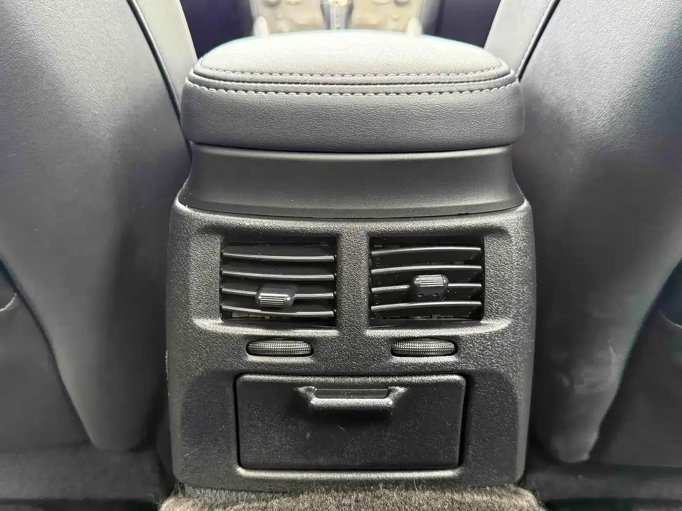 Lexus IS 2011 250 Dynamic Edition — миниатюра 23