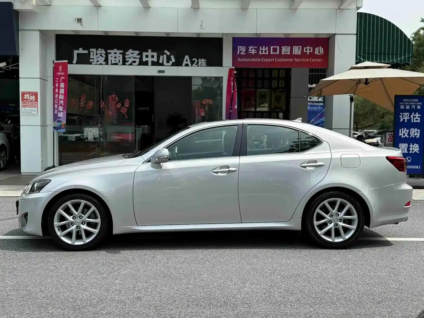 Lexus IS 2011 250 Dynamic Edition — миниатюра 5