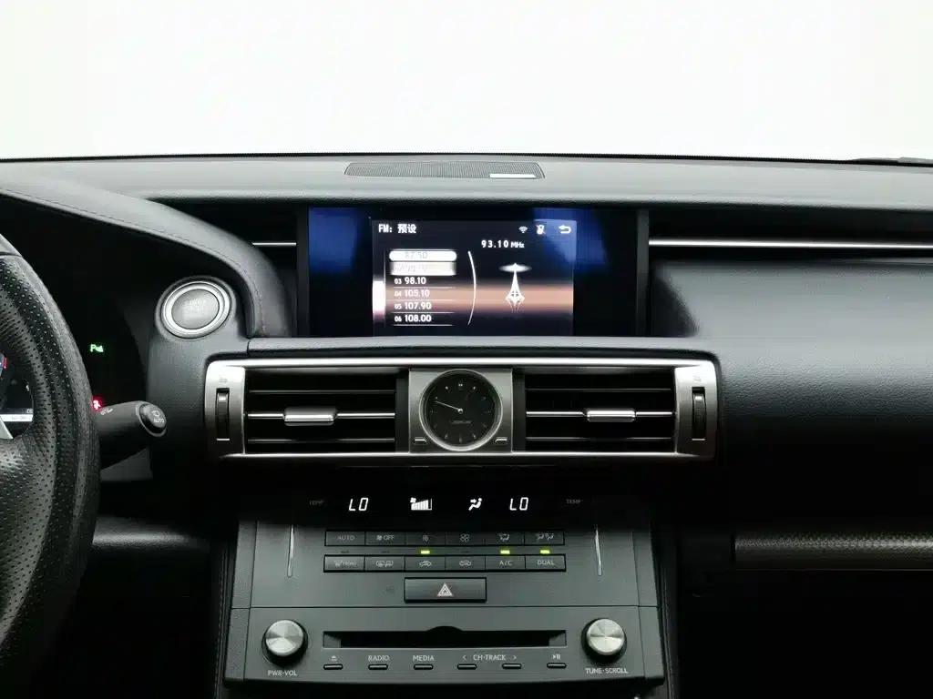 Lexus IS 2015 200t F SPORT — миниатюра 12