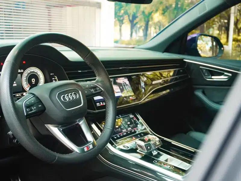 Audi Q8 2021 55 TFSI Premium Dynamic Edition — миниатюра 19