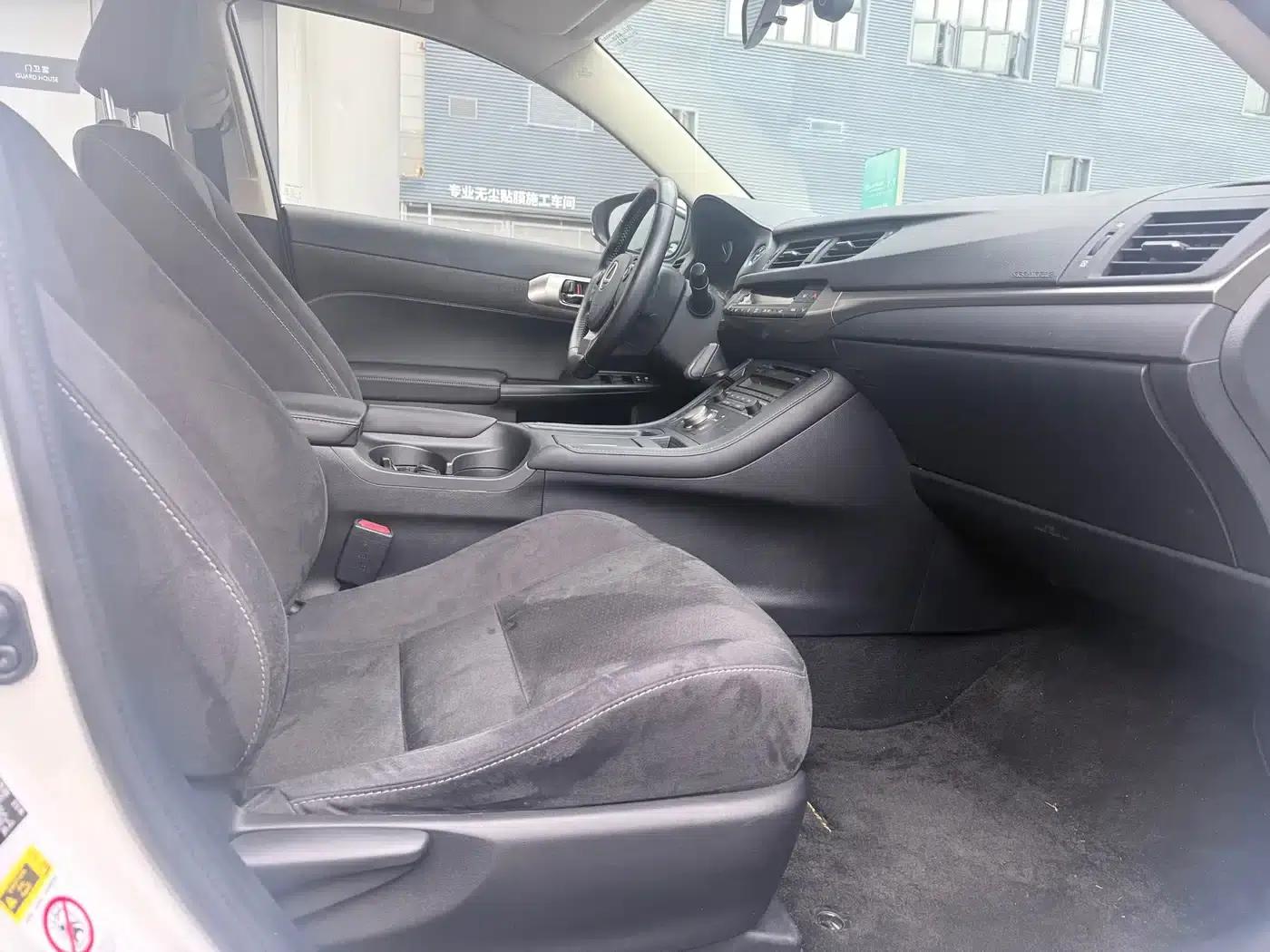 Lexus CT 2017 CT200h Elite Edition, Single Color, China V Emission Standard — миниатюра 16