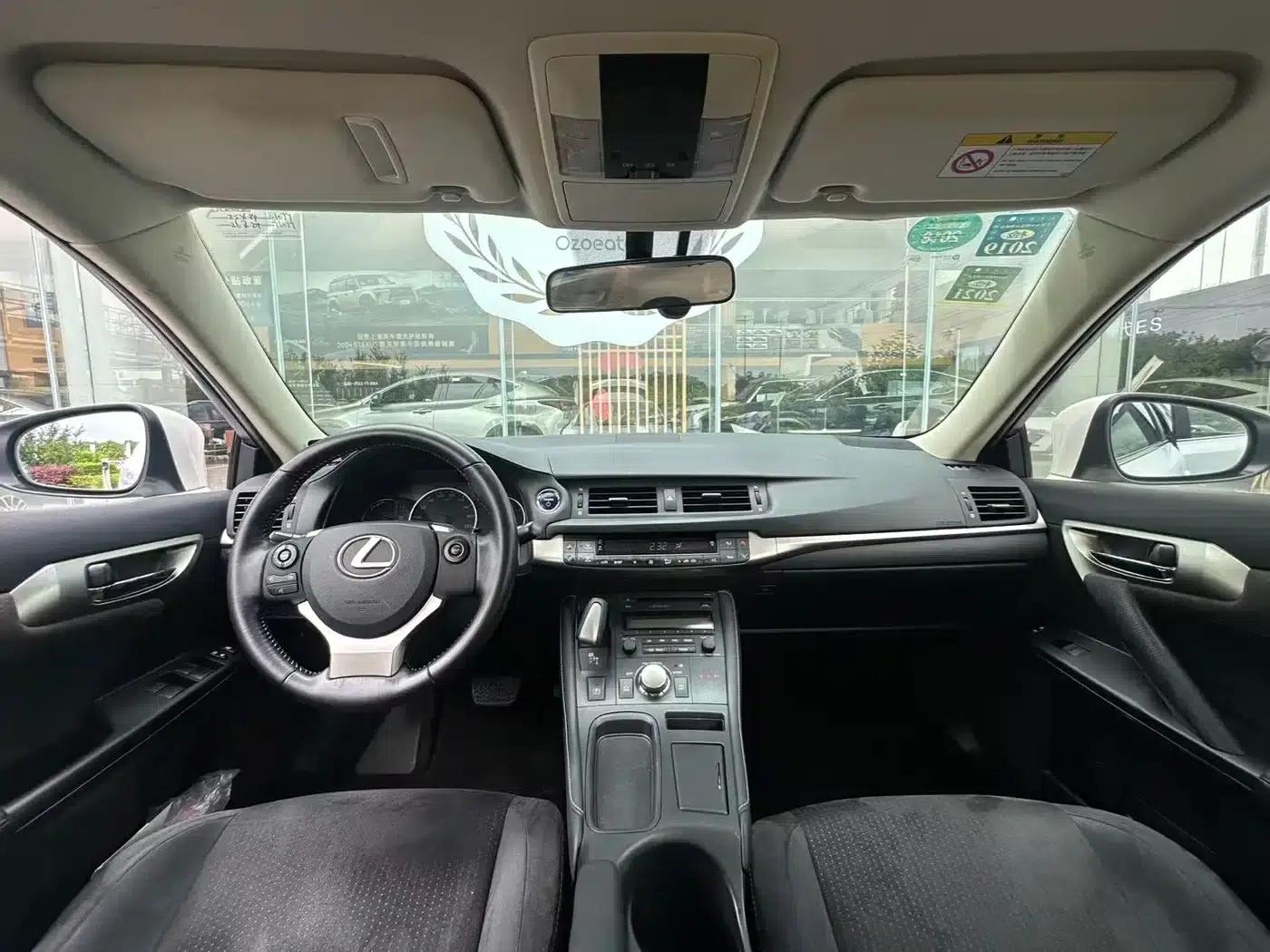 Lexus CT 2017 CT200h Elite Edition, Single Color, China V Emission Standard — миниатюра 4