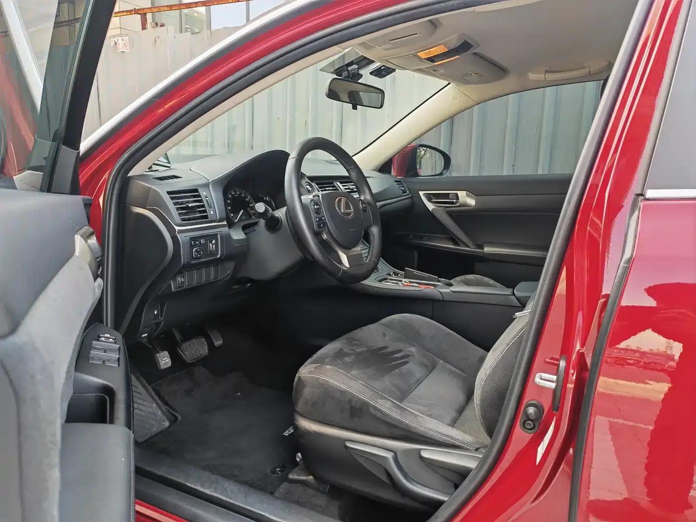 Lexus CT 2020 CT200h F SPORT Two-Tone — миниатюра 8